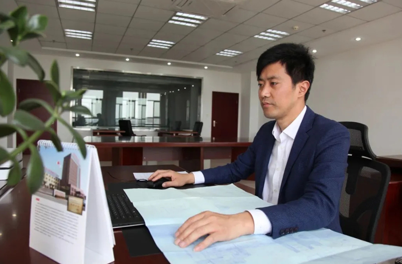 海安名匠丨江蘇鵬飛集團(tuán)股份有限公司設(shè)計(jì)中心主任，高級工程師、高級技師李曉平